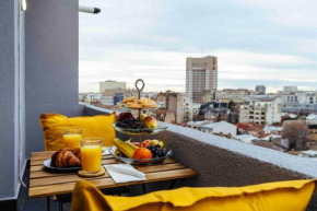 Stunning views - Top Location - Netflix + Balcony